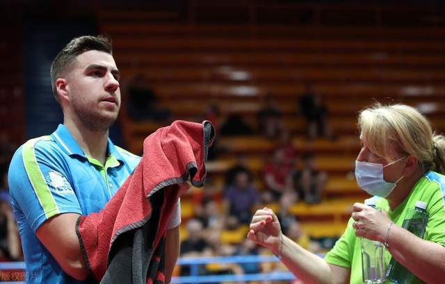 判罚对比赛 判罚对比赛