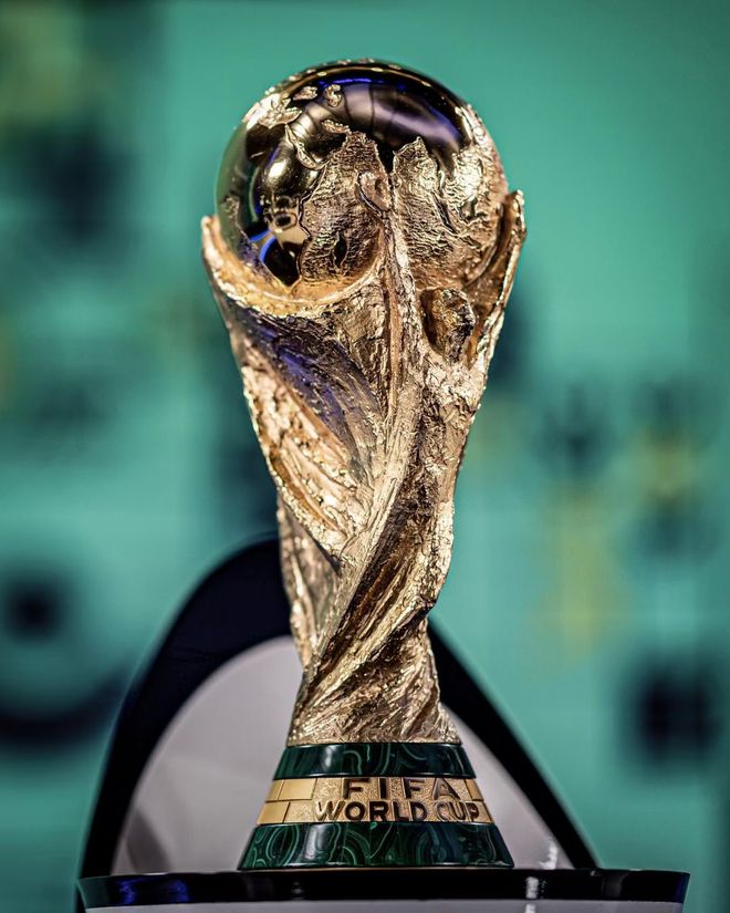 通过加强 通过加强