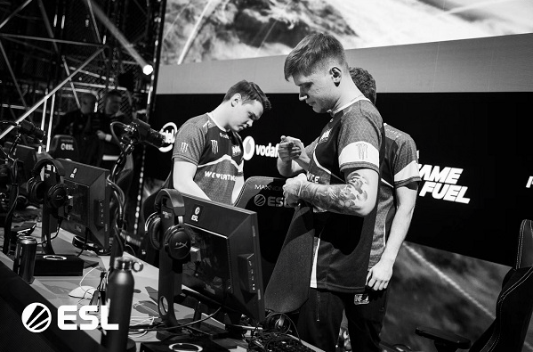 尤其是在2 尤其是在2