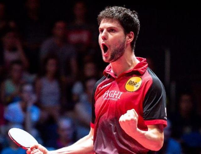 他在禁区前 他在禁区前